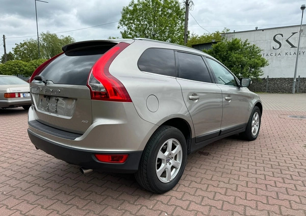 Volvo XC 60 cena 59000 przebieg: 138183, rok produkcji 2012 z Szadek małe 172